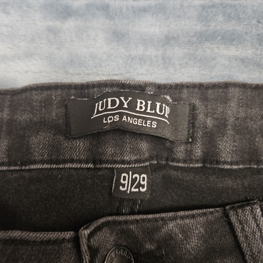 Judy Blue Skinny Fit Black Jeans! - Picture 4 of 10